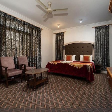 Hotel Al Azrah Srīnagar Extérieur photo