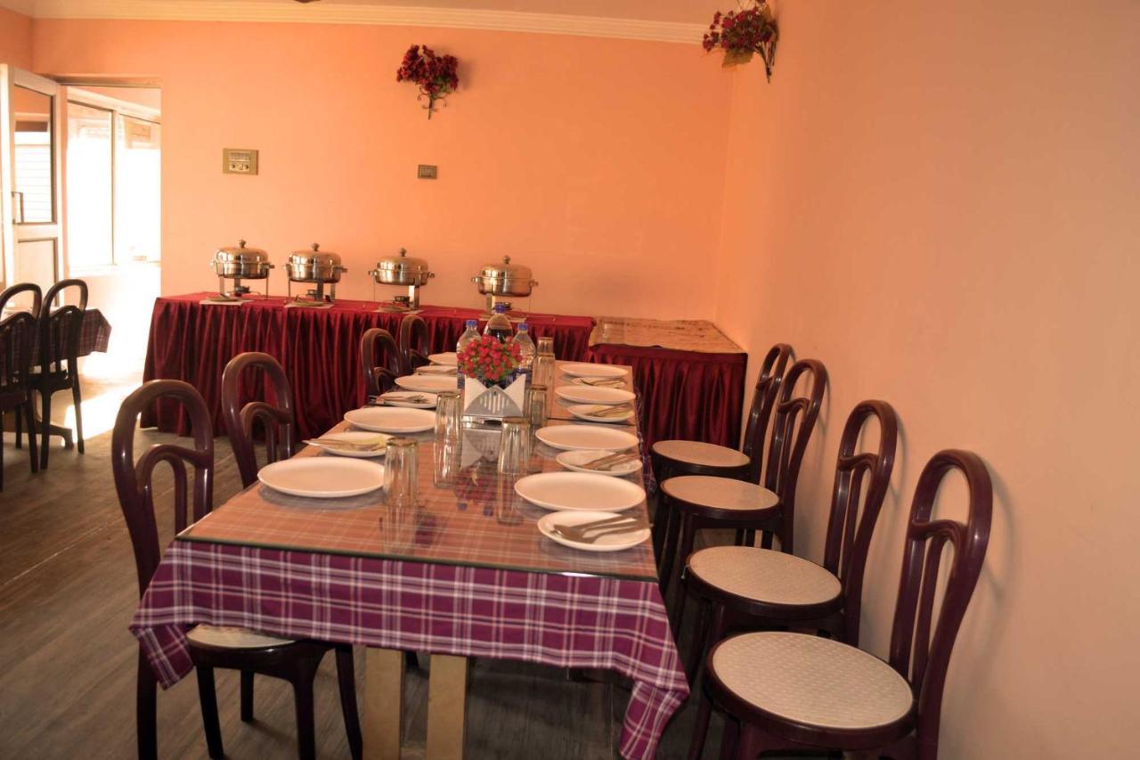 Hotel Al Azrah Srīnagar Extérieur photo