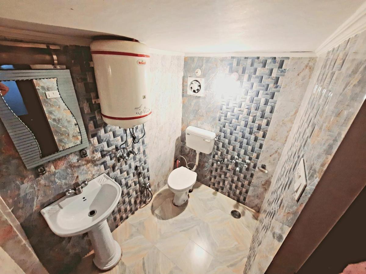 Hotel Al Azrah Srīnagar Extérieur photo